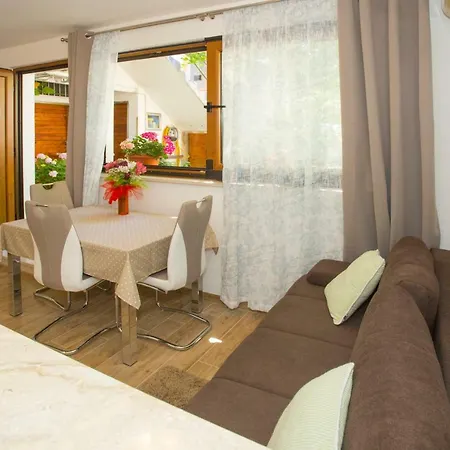 Lenka- Appartement Split