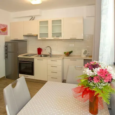 Apartment Lenka- Split