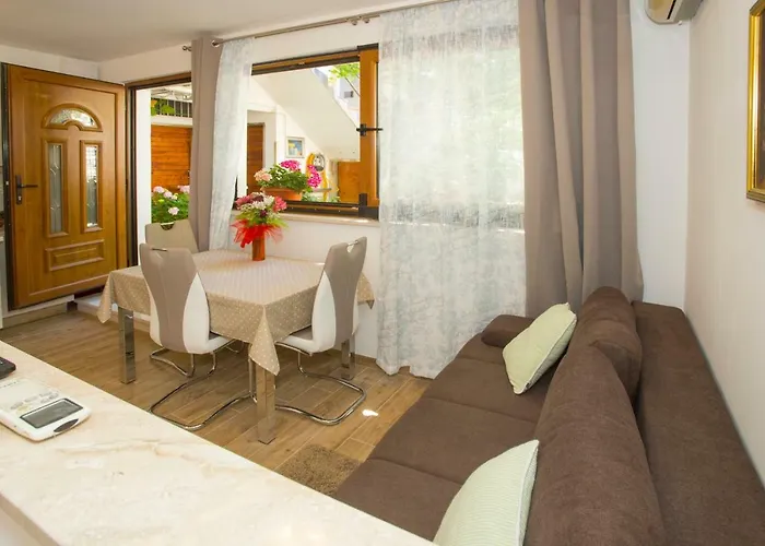 Lenka- Lägenhet Split